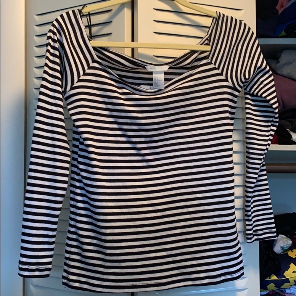 Large semi off shoulder basic T